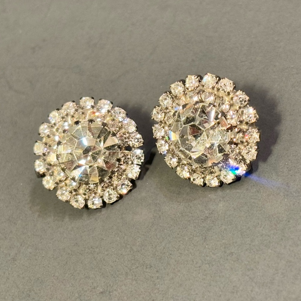 Vintage Diamanté Crystal Cluster Domed Center Silver Tone Clip On Earrings 19mm